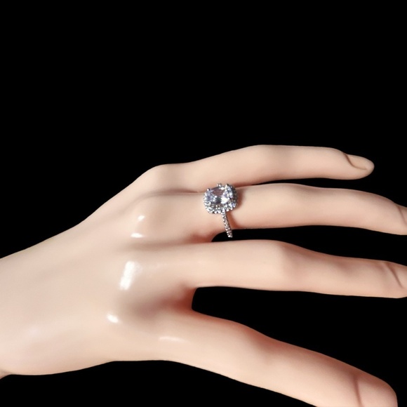 925 Silver Plate Ring Fashion Cocktail Dinner Oval Cubic Zirconia Benzel Setting - Picture 7 of 9